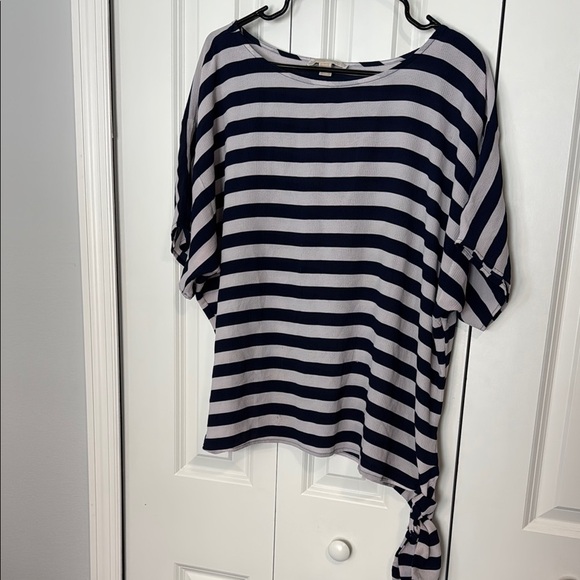 MICHAEL Michael Kors navy blue and White Striped Blouse - Picture 1 of 3